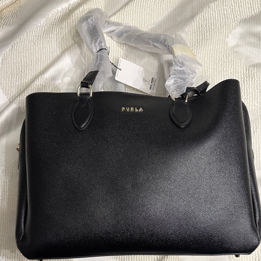Furla Elegant Black Tote Bag